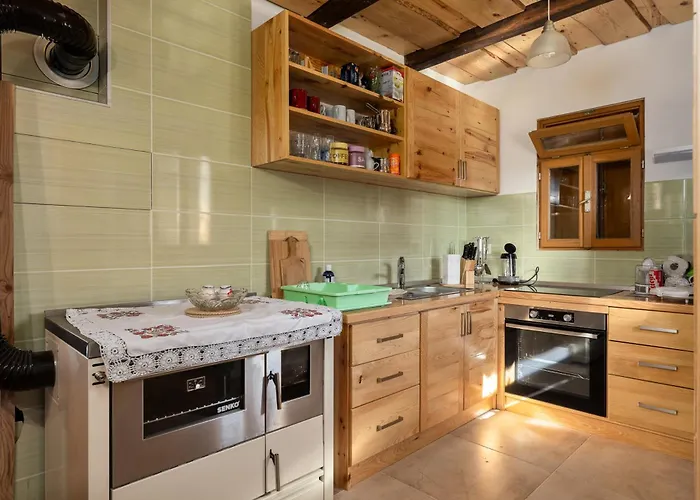 Mountain Hut Stara Hisa Chalet Kupjak