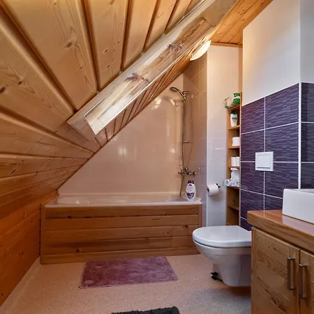 Mountain Hut Stara Hisa Kupjak