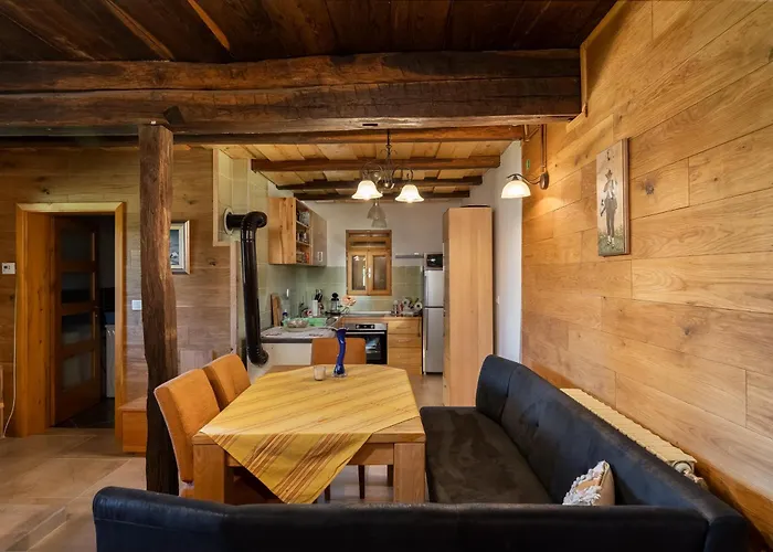 Mountain Hut Stara Hisa בקתה Kupjak